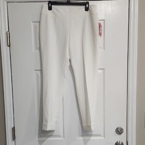 Isaac Mizrahi Elegant White Pants